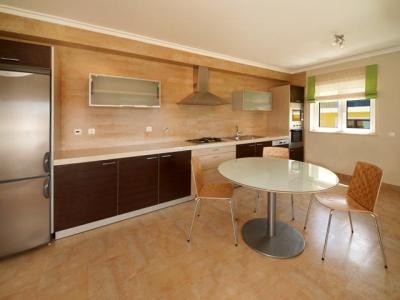 1. Cozinha / Kitchen